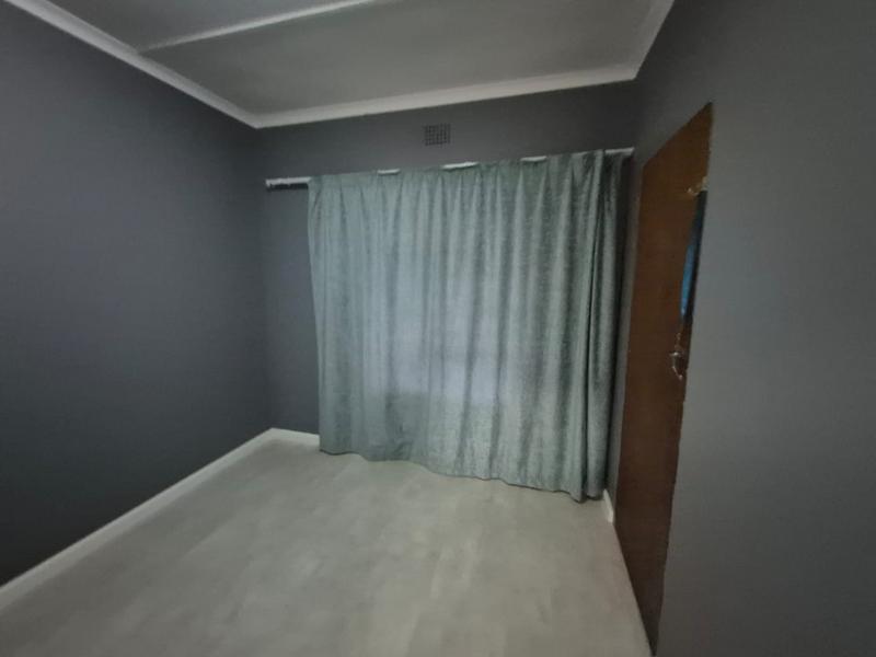 To Let 4 Bedroom Property for Rent in Da Nova Western Cape